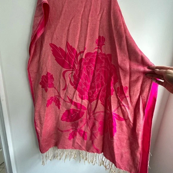 PASHMINA‎ - Picture 2 of 4